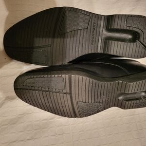 Size 10 w Rockport Charles road plain toed dress shoe